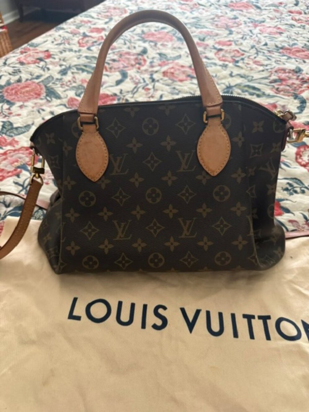 Louis Vuitton Rivoli - Picture 2 of 7